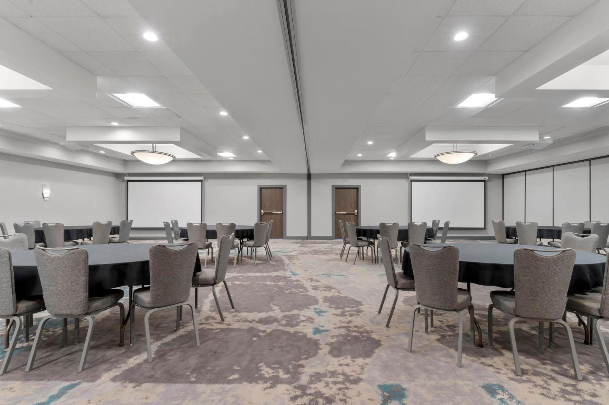 Holiday Inn Dubuque/Galena By Ihg Extérieur photo