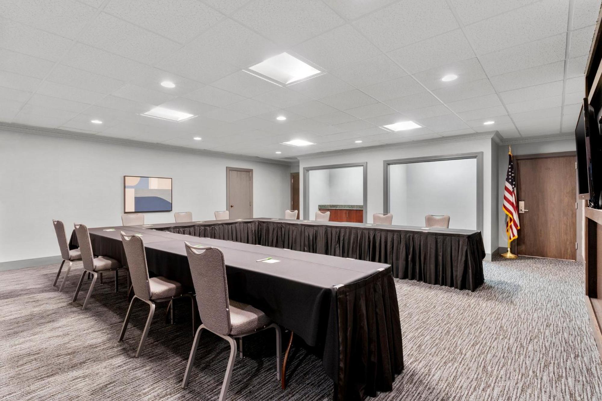 Holiday Inn Dubuque/Galena By Ihg Extérieur photo