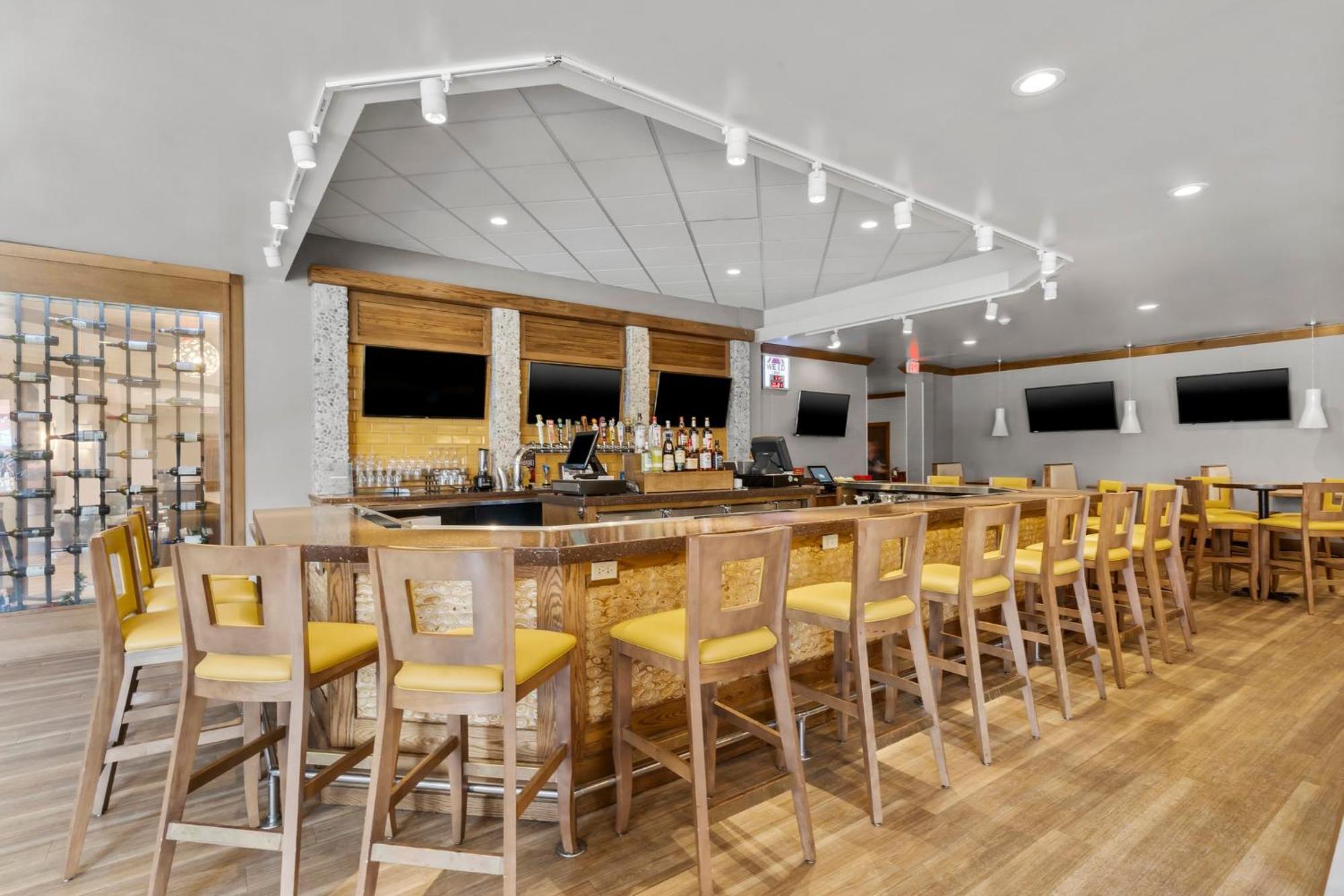 Holiday Inn Dubuque/Galena By Ihg Extérieur photo
