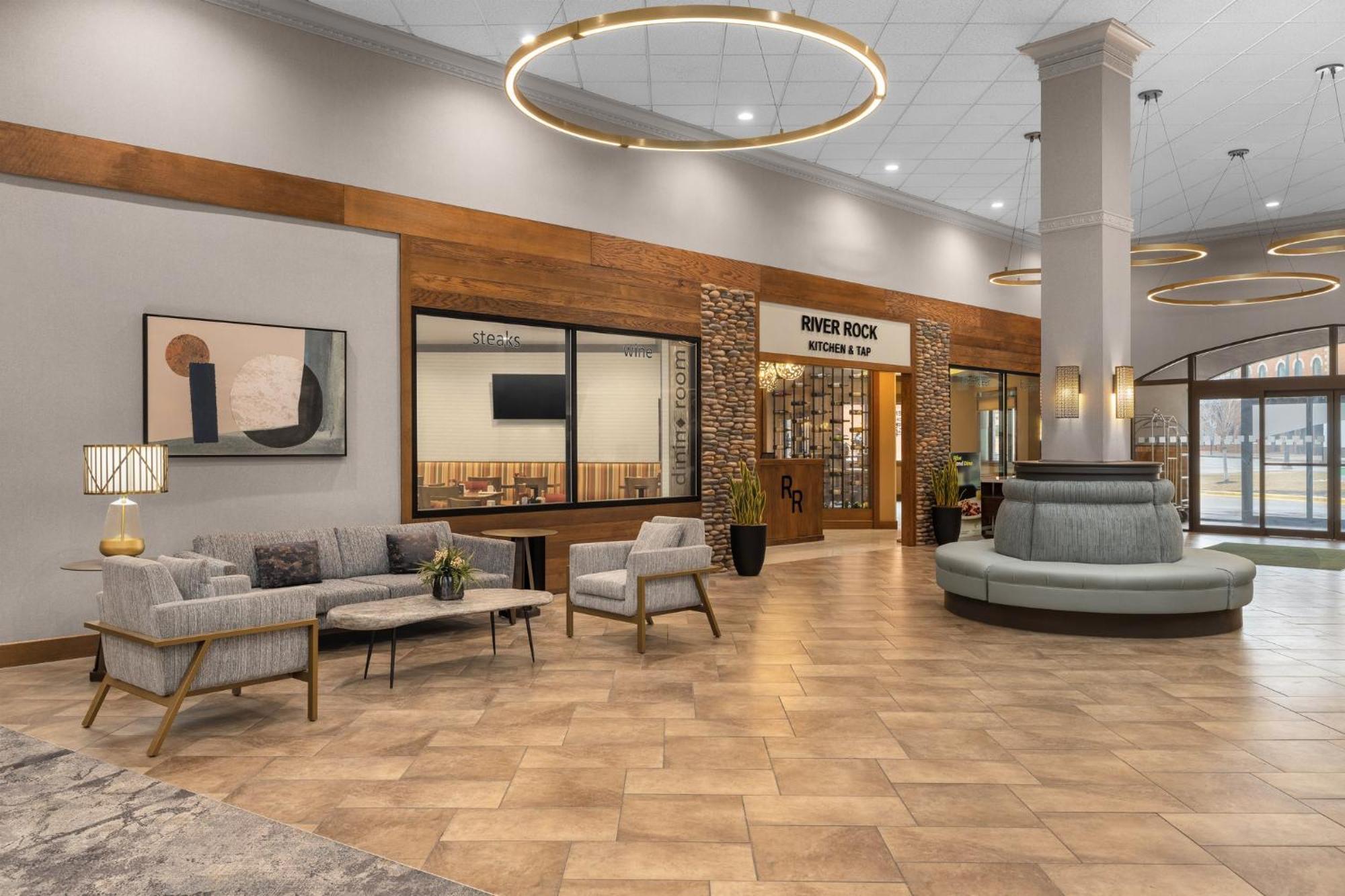 Holiday Inn Dubuque/Galena By Ihg Extérieur photo
