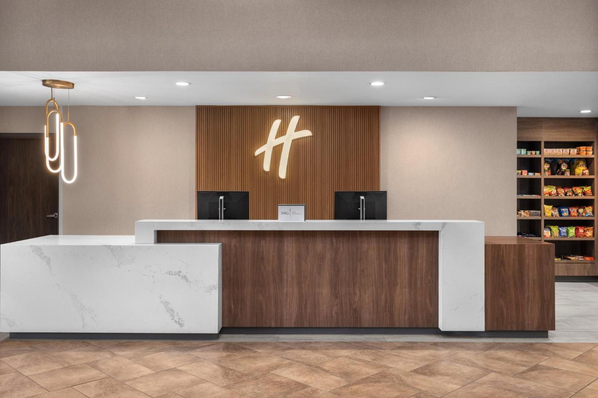 Holiday Inn Dubuque/Galena By Ihg Extérieur photo